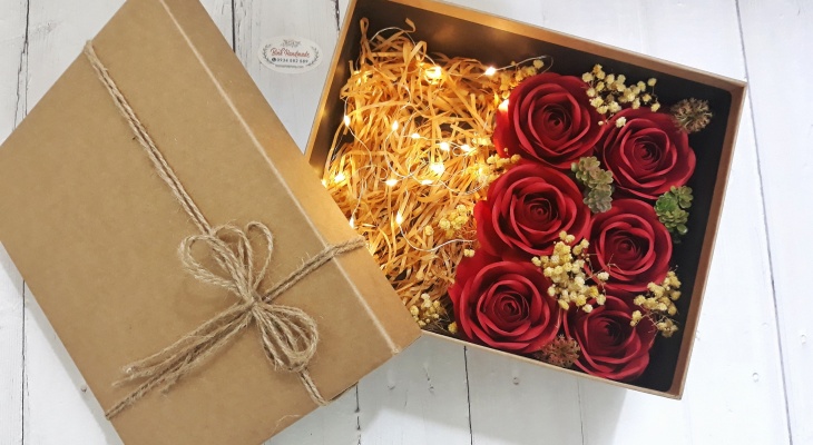 Hộp Giấy Đựng Quà – Lựa Chọn Hoàn Hảo Cho Món Quà Sang Trọng